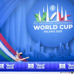 aa q raffaeli sofia ita sfe05301 copia simone ferraro ph